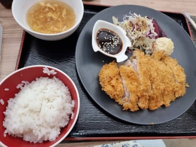 ข้าวหมูทอด ทงคัตซึ