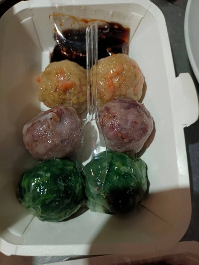 อาหาร หรือ เครื่องดื่ม