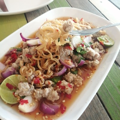 อาหาร หรือ เครื่องดื่ม