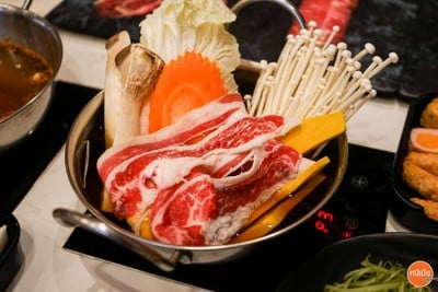 อาหาร หรือ เครื่องดื่ม