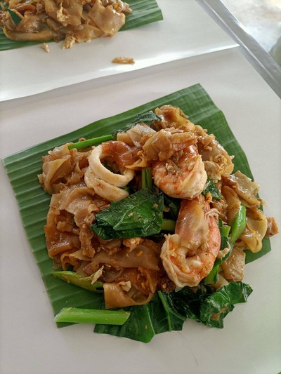 อาหาร หรือ เครื่องดื่ม