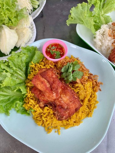 ข้าวหมก+หน้าอกไก่ทอด