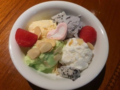 อาหาร หรือ เครื่องดื่ม