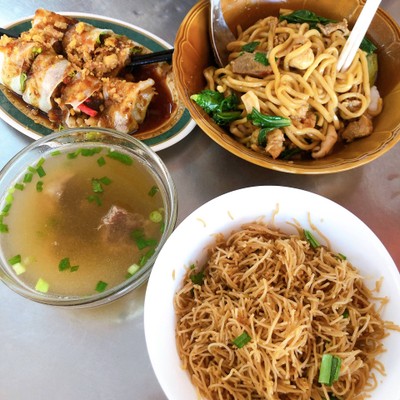 หมี่หุ้นกระดูกหมู