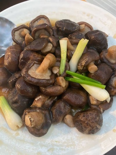 ผัดเห็ดหอมน้ำมันหอย