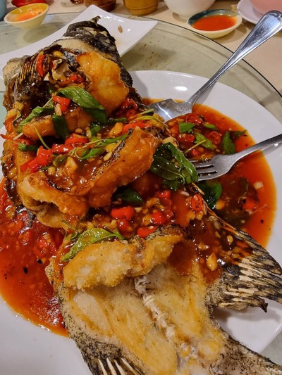 อาหาร หรือ เครื่องดื่ม