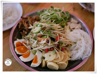 ตำถาด