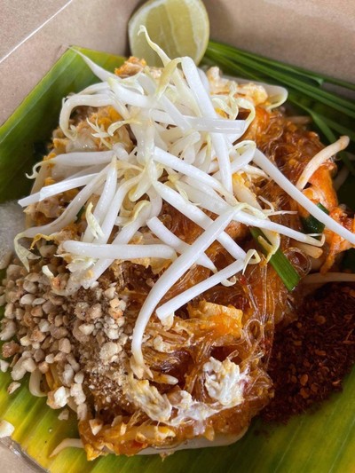 ผัดไทยรวมมิตร ทะเล
