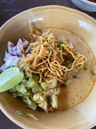 ข้าวซอยไก่