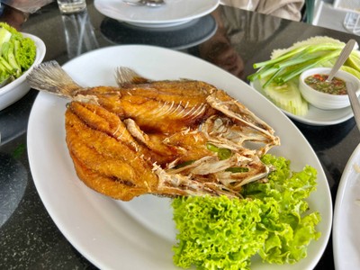 ปลากระพงทอดน้ำปลา