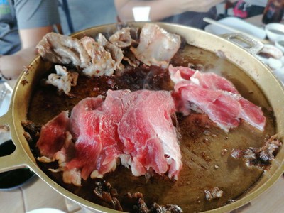 อาหาร หรือ เครื่องดื่ม