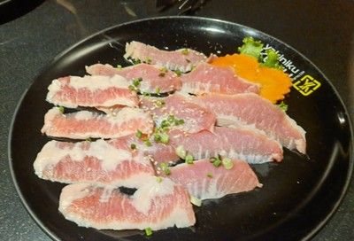 หมูต้นหอม (Pork neck)