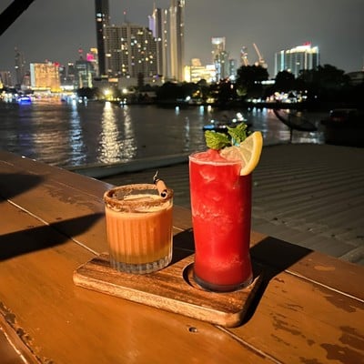 อาหาร หรือ เครื่องดื่ม