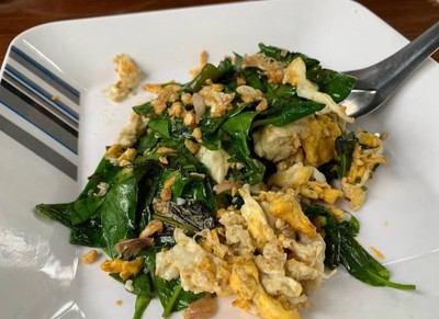 ใบเหลียงผัดไข