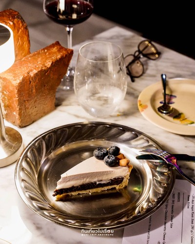 Spicy Chocolate Amaretto Cheese Cake