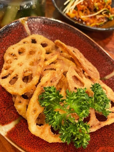 รากบัวทอดกรอบ