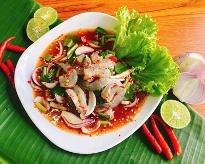 ยำกุ้งสด