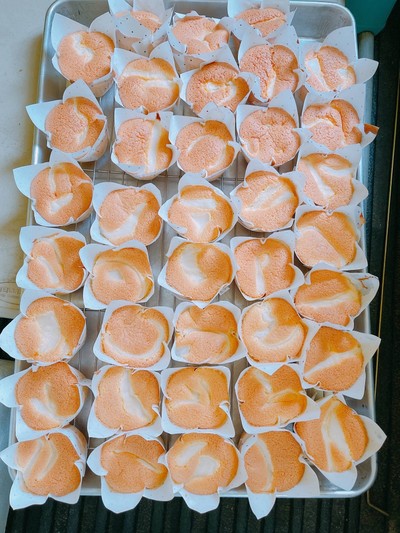 ชิฟฟ่อนมะพร้าวอ่อนลาวา