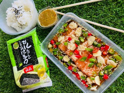 อาหาร หรือ เครื่องดื่ม