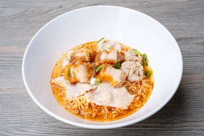 ข้าวหมูทอดพอใจจะกินหมู