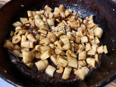 วิธีทำ หน่อไม้ต้มหวานน้ำตาลทรายแดง