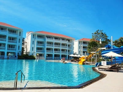 สระว่ายน้ำ/ชายหาด