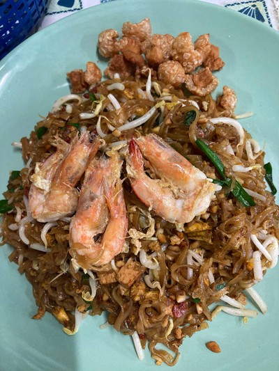 ผัดไทยกุ้งสดพิเศษ