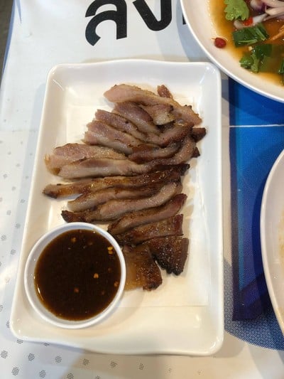 คอหมูย่าง