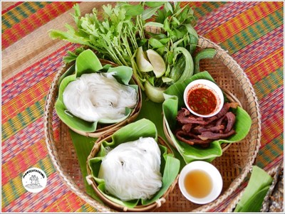 หมูทอดแดดเดียว