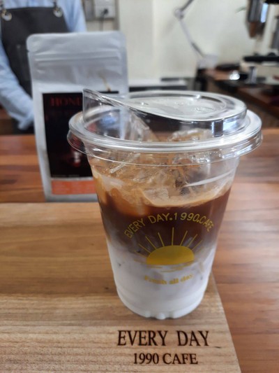 LATTE (ลาเต้)