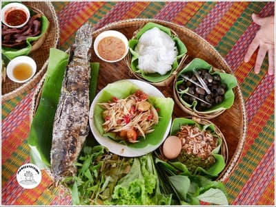 ชุดปลาช่อน