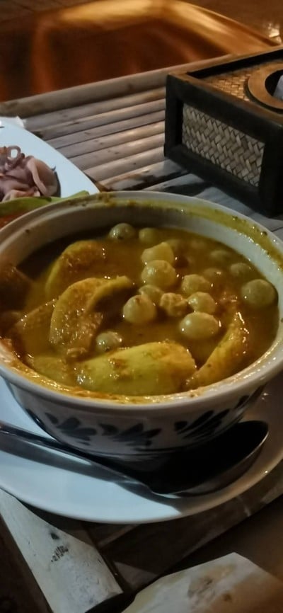 แกงส้มไข่ปลาริวกิว