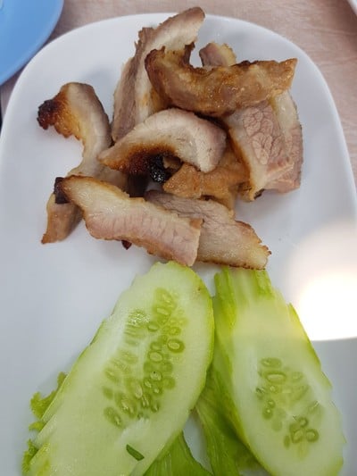 คอหมูย่าง