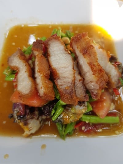 ตำถั่วหมูกรอบ