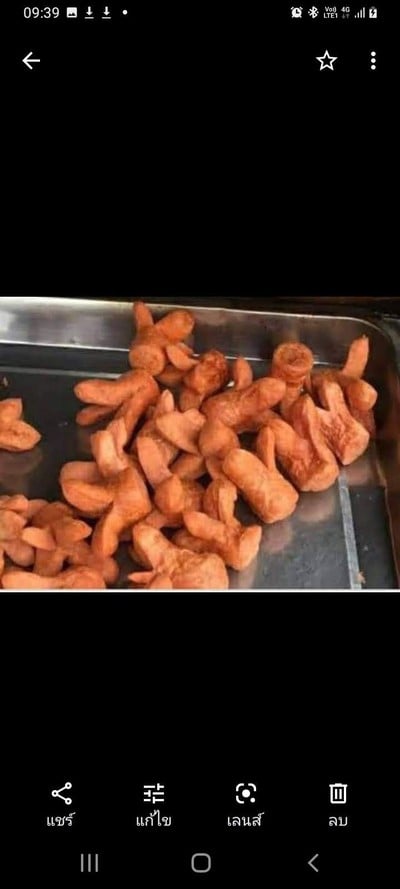 ไส้กรอกแดงทอดกรอบ