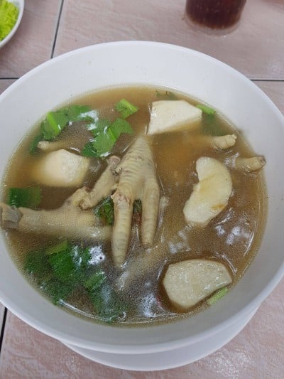 ต้มซุปเปอร์ขาไก่