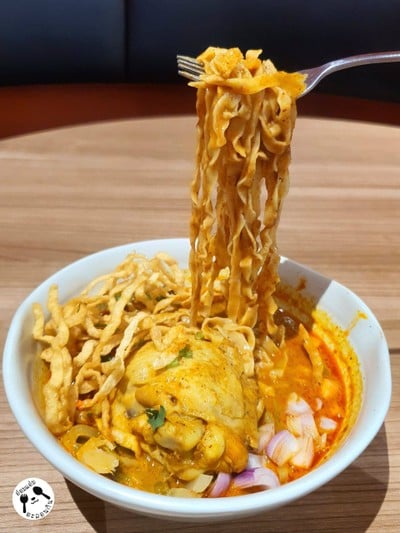 ข้าวซอยไก่