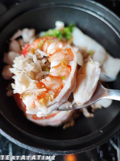 ข้าวอบทะเลหม้อไฟ