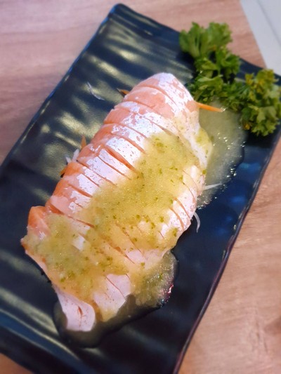 ยำแซลม่อน