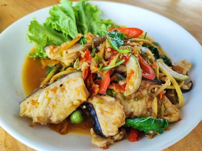 ปลาคังผัดฉ่า