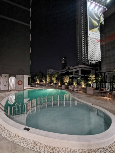 สระว่ายน้ำ/ชายหาด