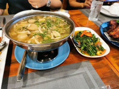 แกงสามเห็ด