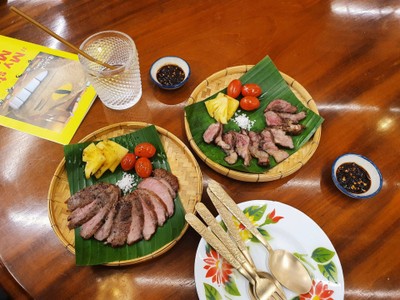 อาหาร หรือ เครื่องดื่ม