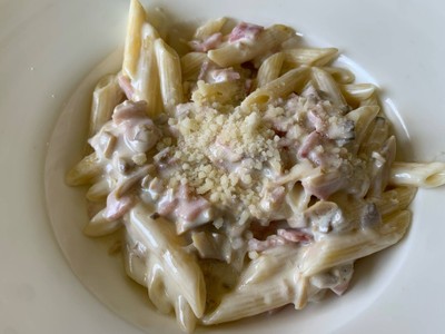 เพนเน่แฮมเห็ด