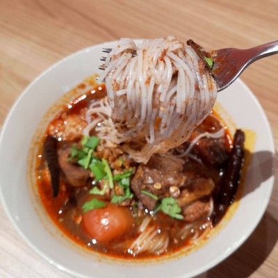 ขนมจีนน้ำเงี้ยวหมู