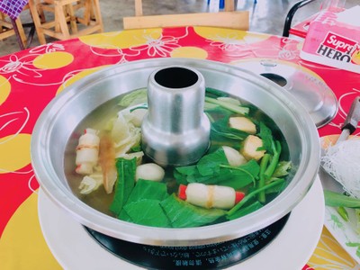 อาหาร หรือ เครื่องดื่ม