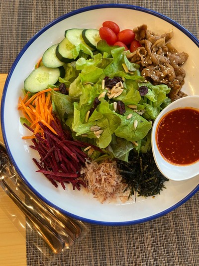 สลัดหมูย่างโคชูจัง
