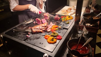 บุฟเฟ่มื้อค่ำ