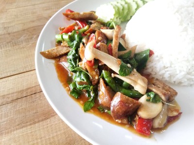 ข้าวผัดกะเพราเห็ดรวม
