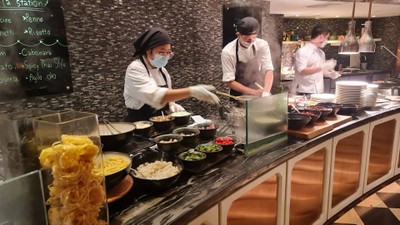 บุฟเฟ่มื้อค่ำ